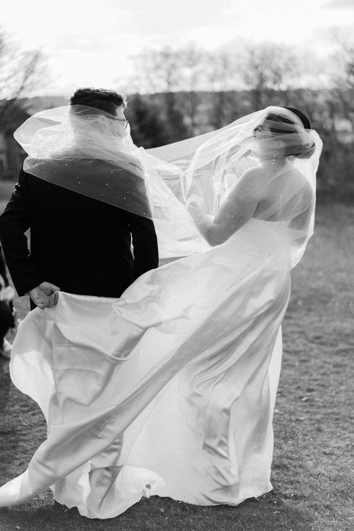 modern-black-and-white-Denver-wedding_0109