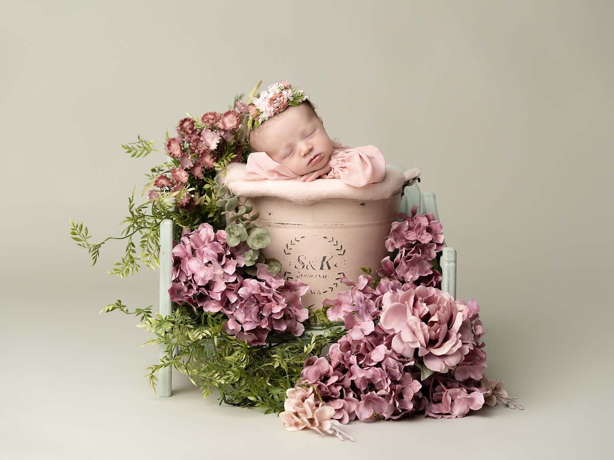 newborn-photography-studio-orlando-florida-photographer