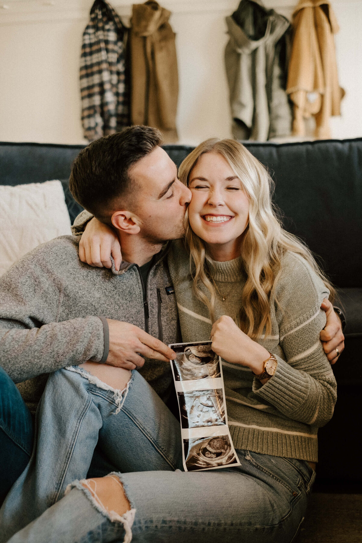 Intimate Home Gender Reveal Couple Photoshoot - Stacey Vandas Photography86