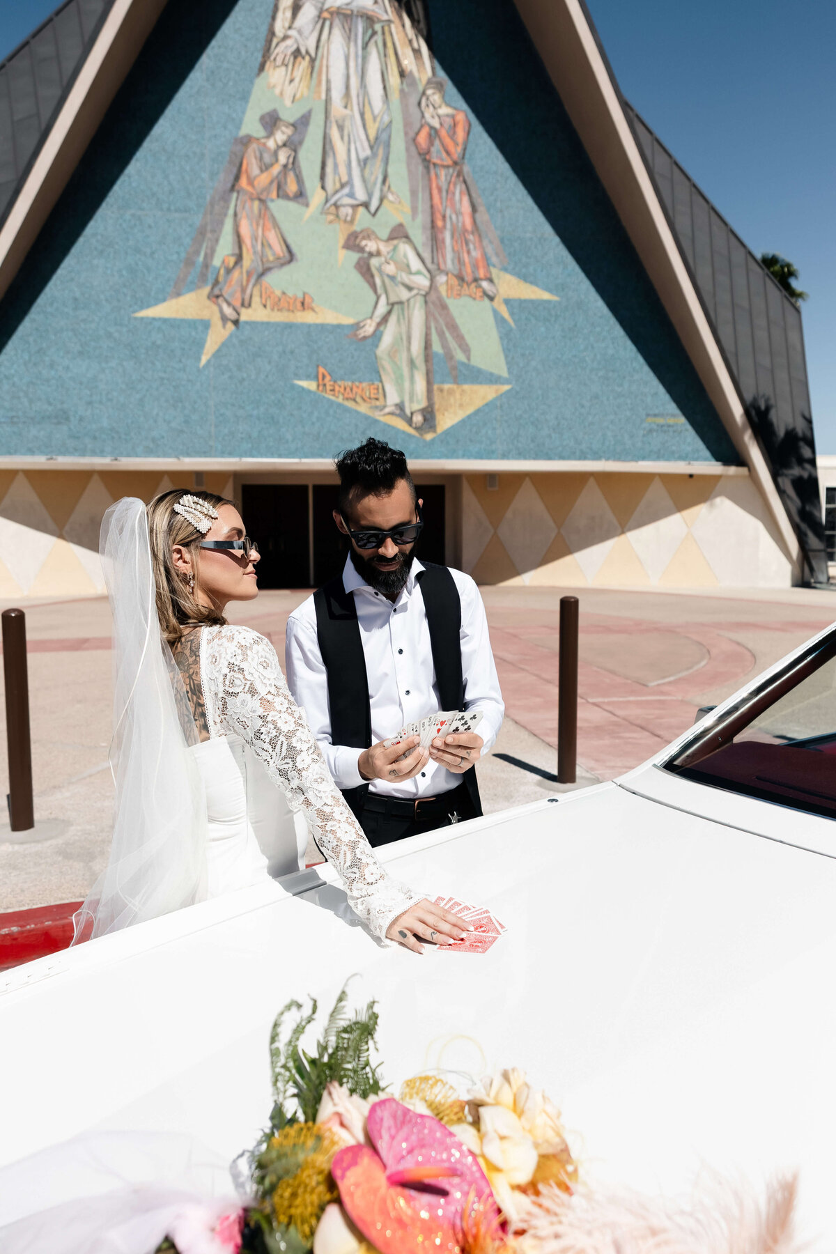 89_riskyexposure_sasha-andy_las-vegas-elopement-photography
