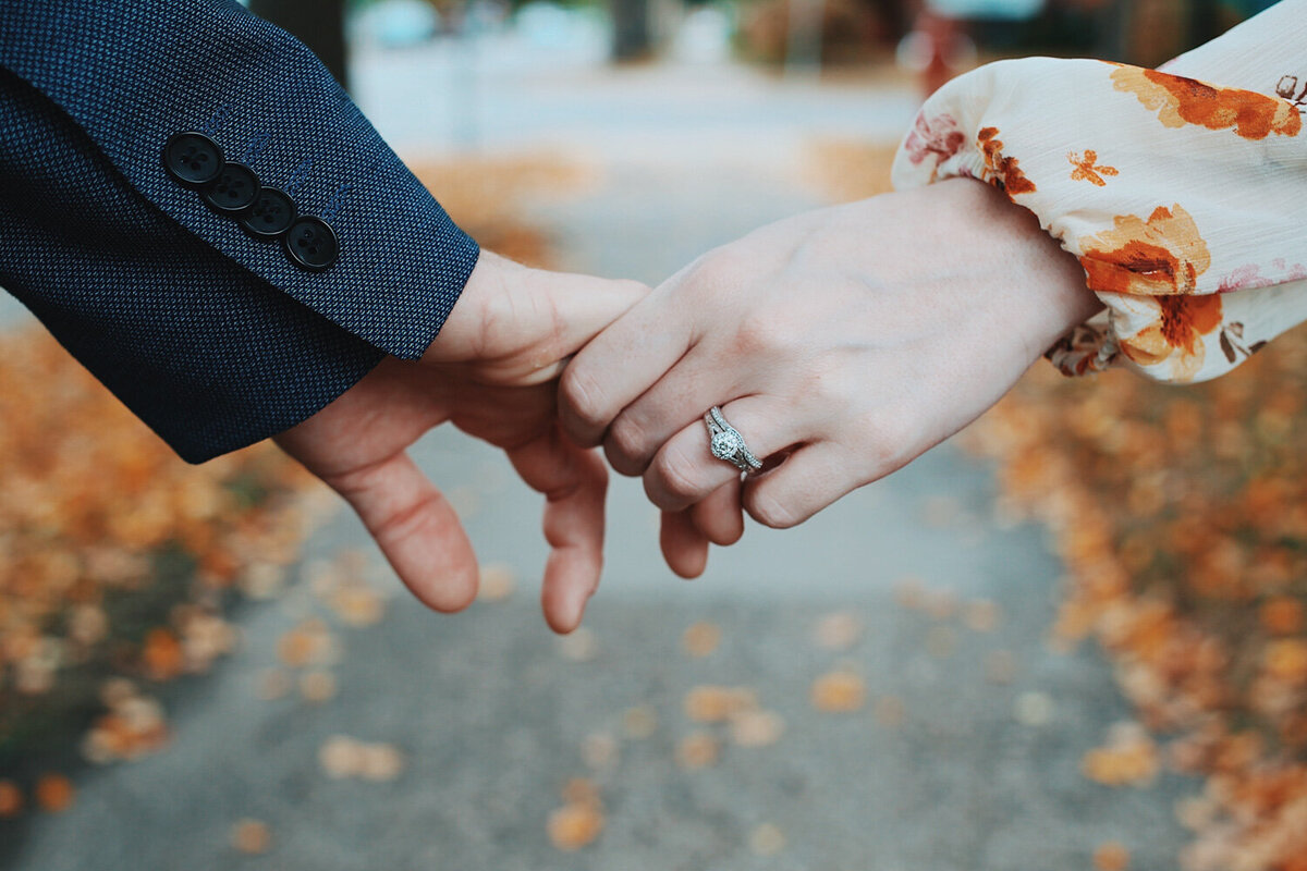 Azalea-Website-Template-Engagement-Photos-06