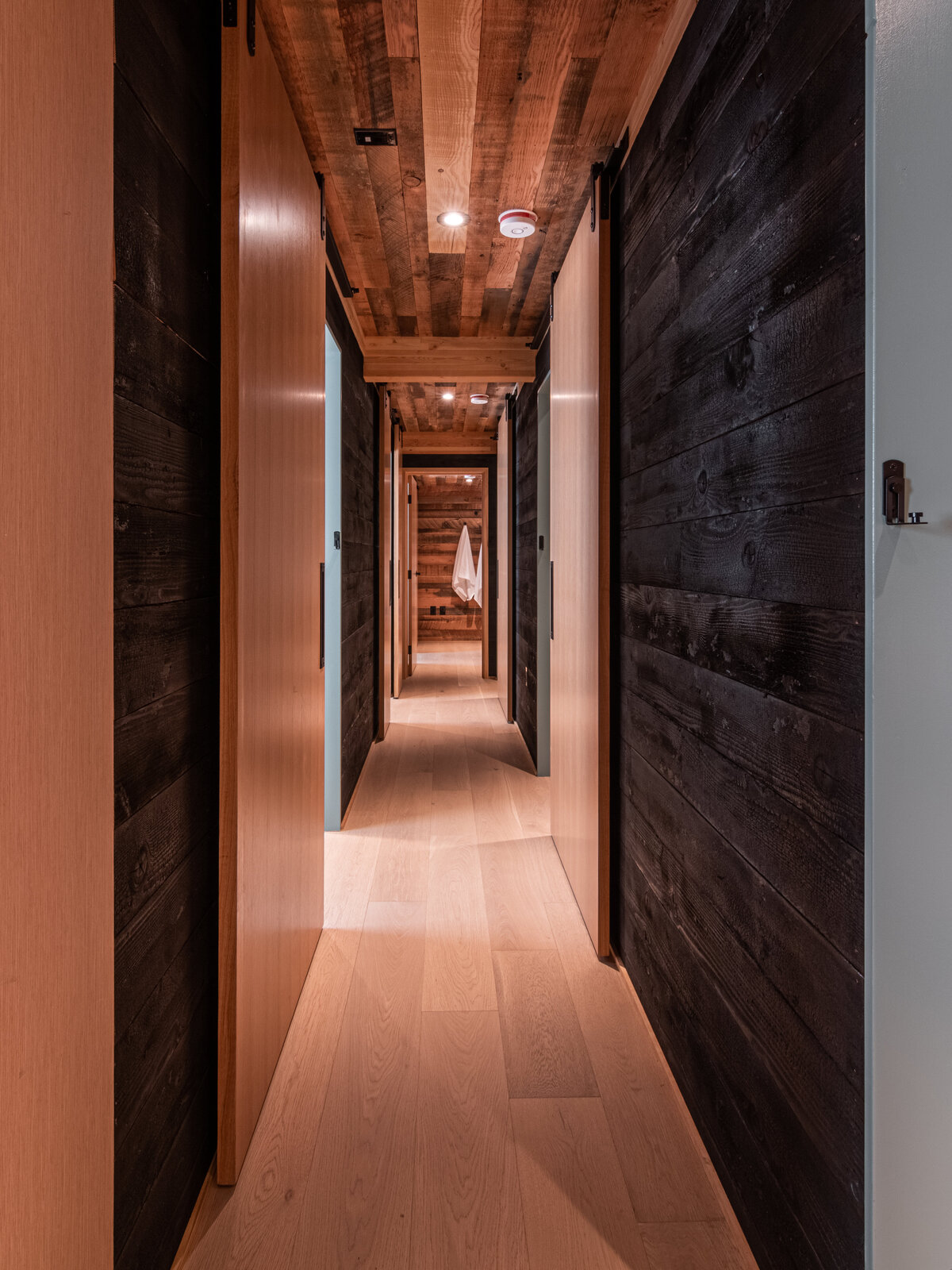 Jeengi-SRM-interior-and-exterior (6)