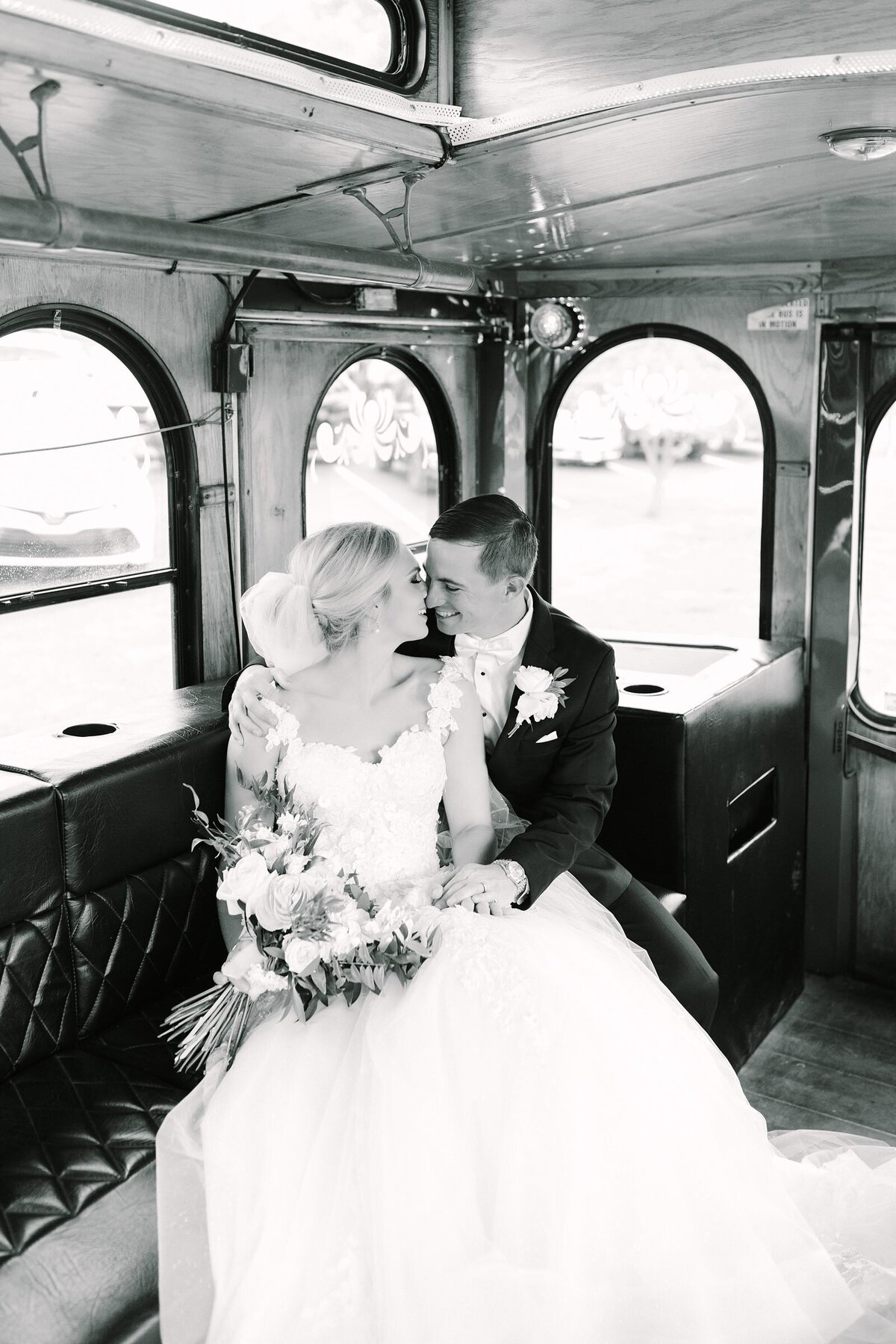 An-Evansville-Country-Club-Wedding-Kelsi-and-Andrew128