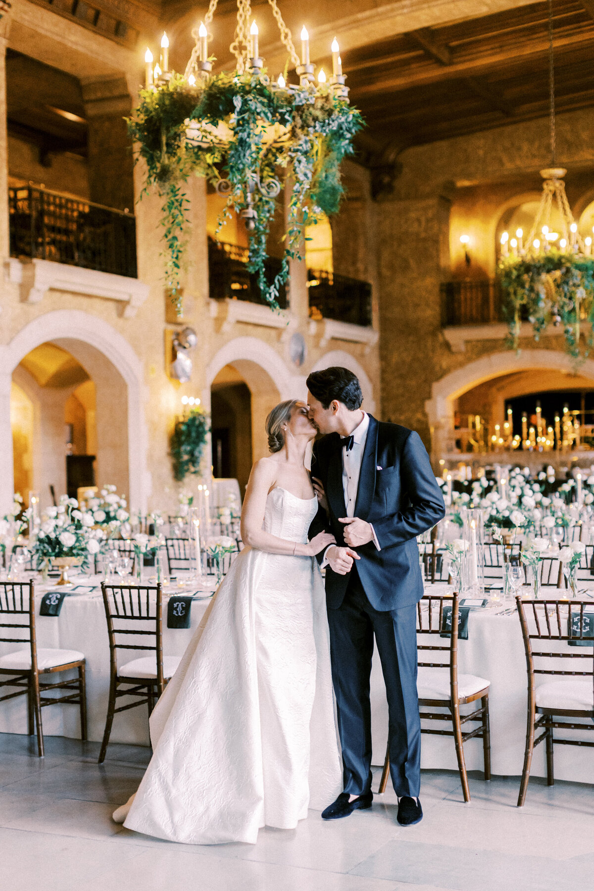 calgary_wedding_photographers_fairmont_banff_springs_destination_wedding_nicole_sarah-71