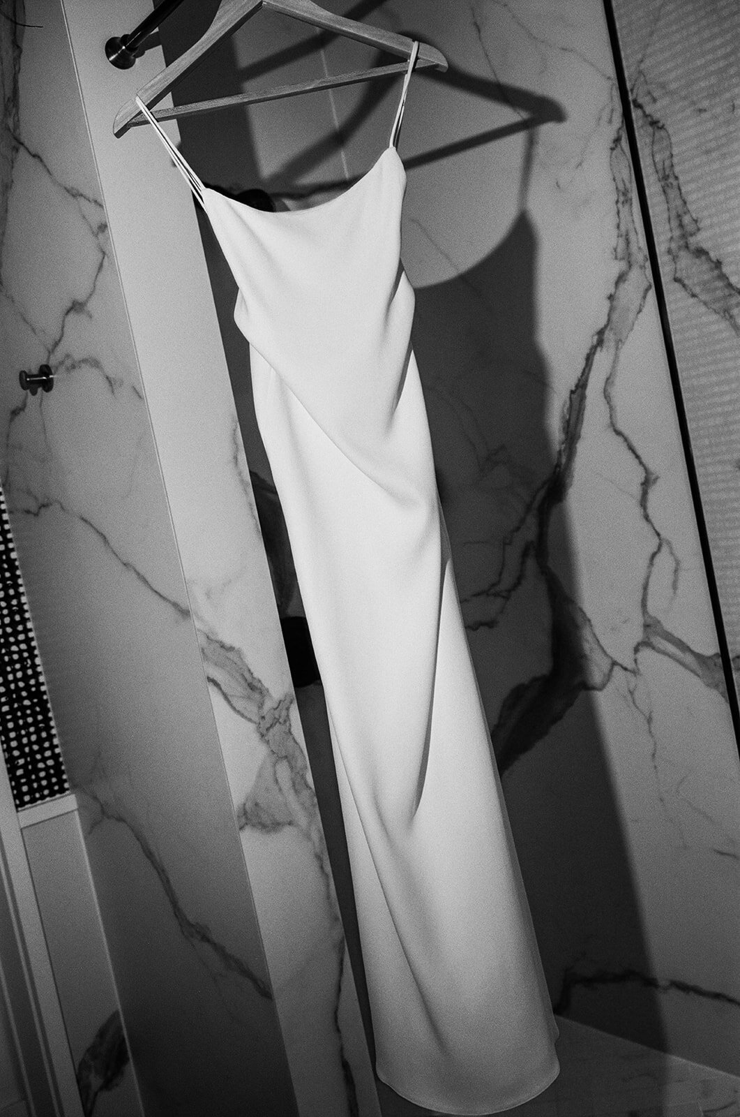 Tripp_Devry_D3_Santa_Barbara_Wedding_SBerard_Weddings_getting ready-3