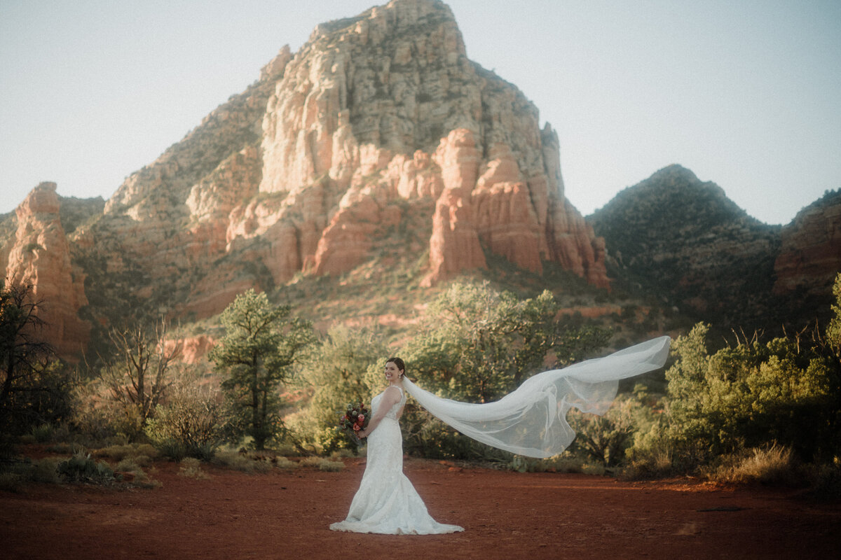 Sedona Elopement_Sedona Elopement photographer_desert elopement in Arizona_Halsey & Brenton-3417