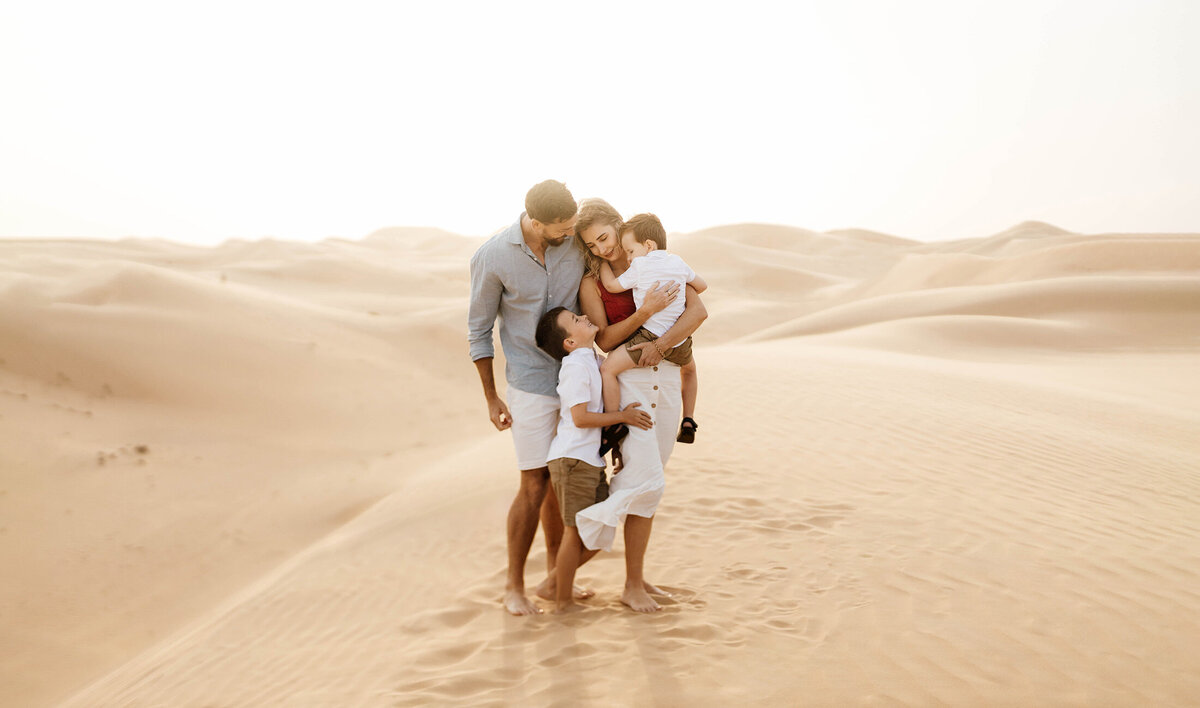 abu-dhabi-desert-family-photo-shoot-al-ain-2