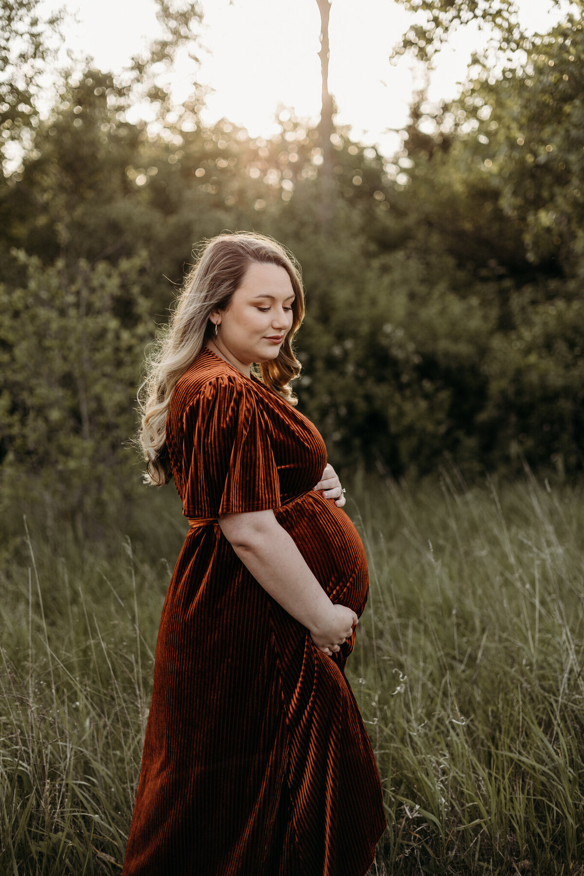 pregnancy pictures outdoor