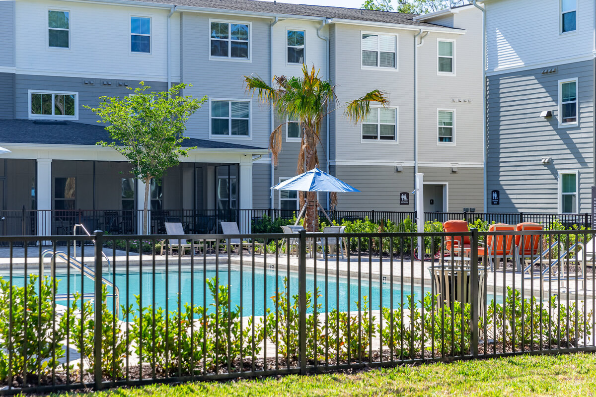 042324ROCHESTERPARK-30