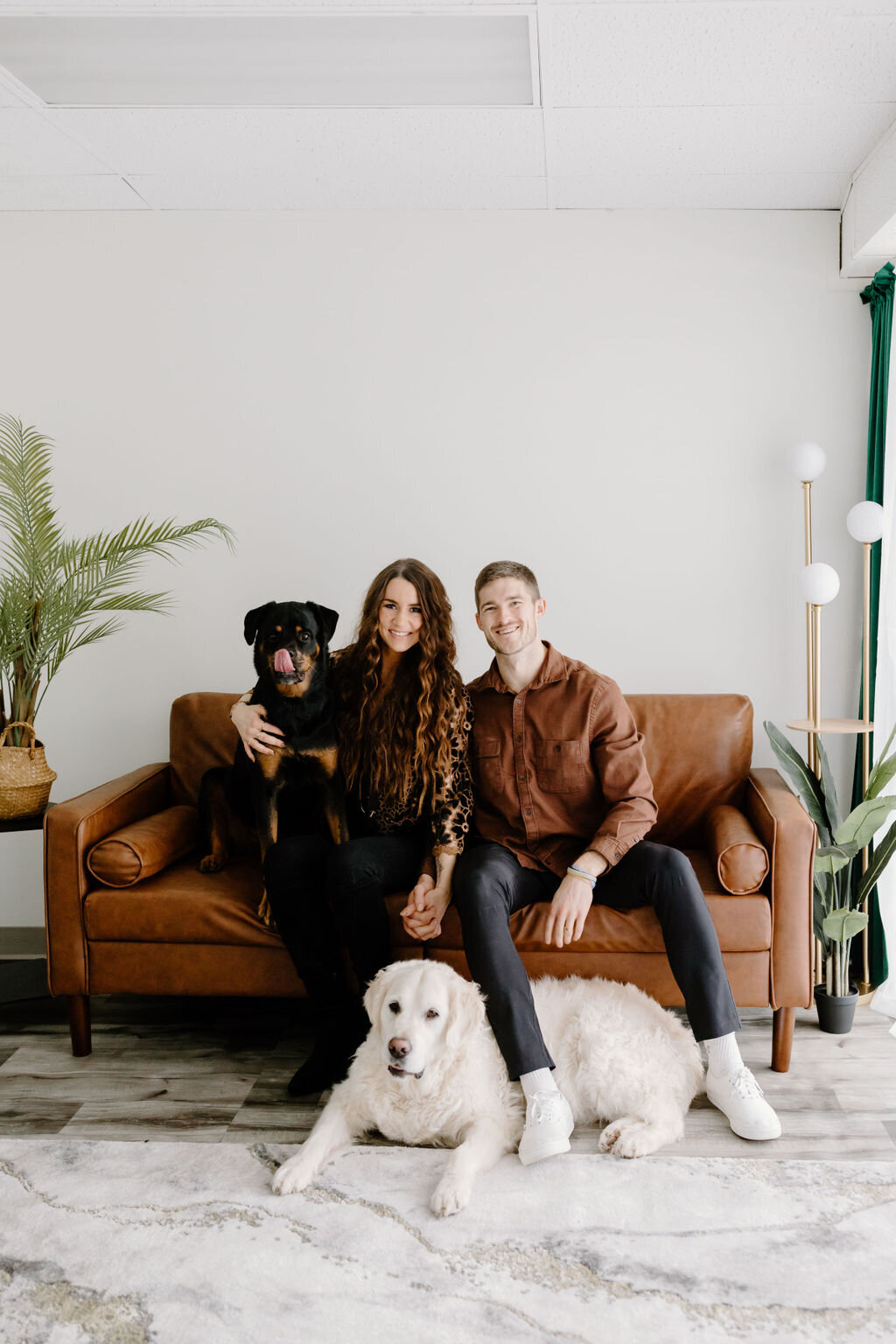 christina_ney_photography_wedding_engagement_lifestyle_photographer_dubuque_iowa_wedding_planning_assistance_adventurous_bold_laidback Family Photography2