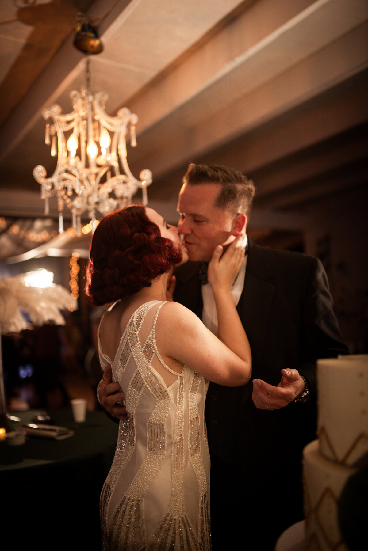 Reception-Arizona-Wedding-Photographer-Iowa_wedding_photographer-Bakyard-wedding-vintage-bride-Alaynna-Ann_Schwartz-Playlife-54