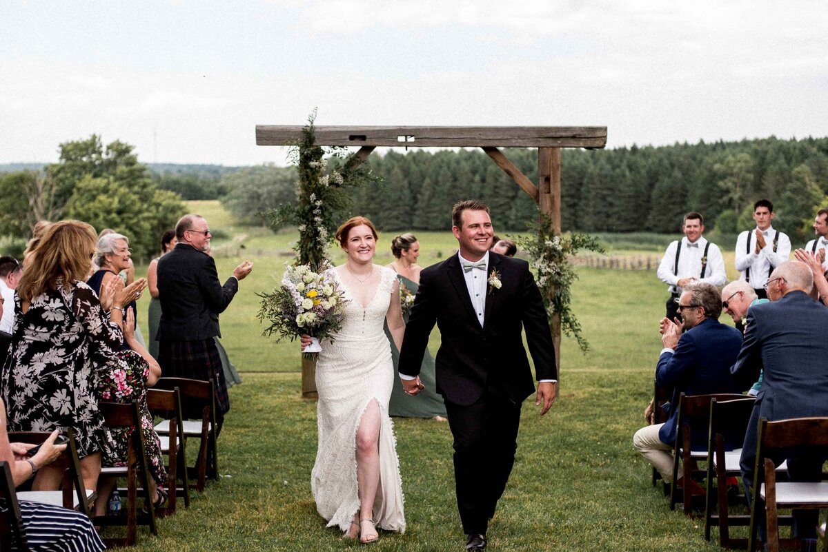 backyard-wedding-uxbridge-ontario3