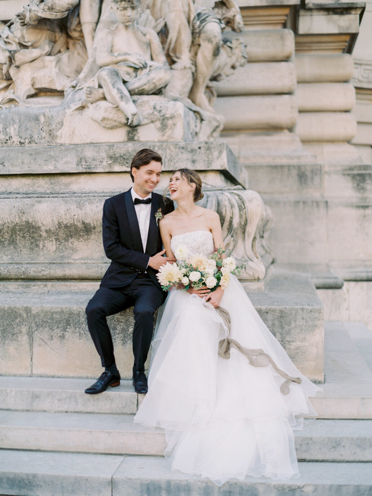 petit-palais-elopement-paris-wedding-photographer-mackenzie-reiter-photography-pont-alexandre-bridge-paris-france-23