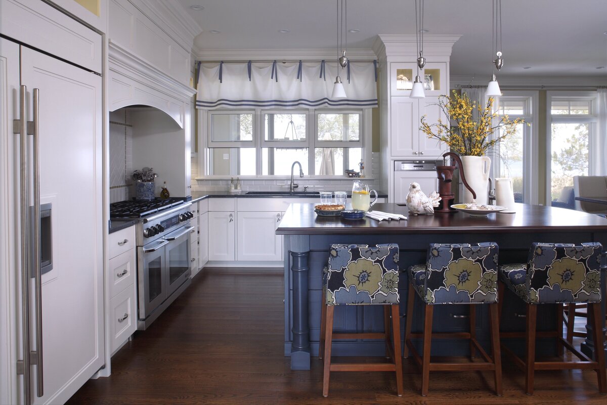 001-South Hampton-Beach House-Kitchen