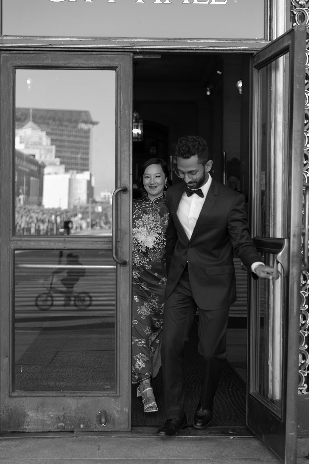 Michelle&Imran-SFCityHall-Portraits-129