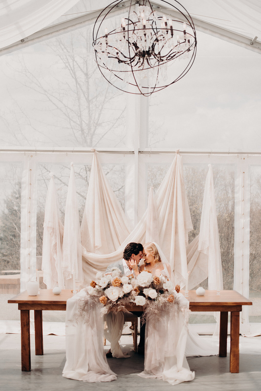 Elegant and contemporary indoor reception at Pine & Pond, a natural picturesque wedding venue in Ponoka, AB, featured on the Brontë Bride Vendor Guide.