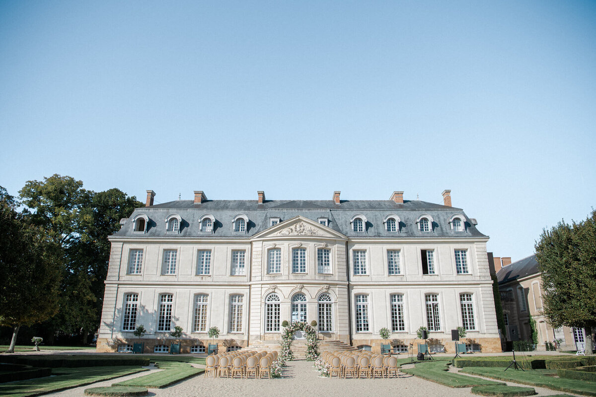 Chateau-de-Grand-Luce-wedding-Floraison31