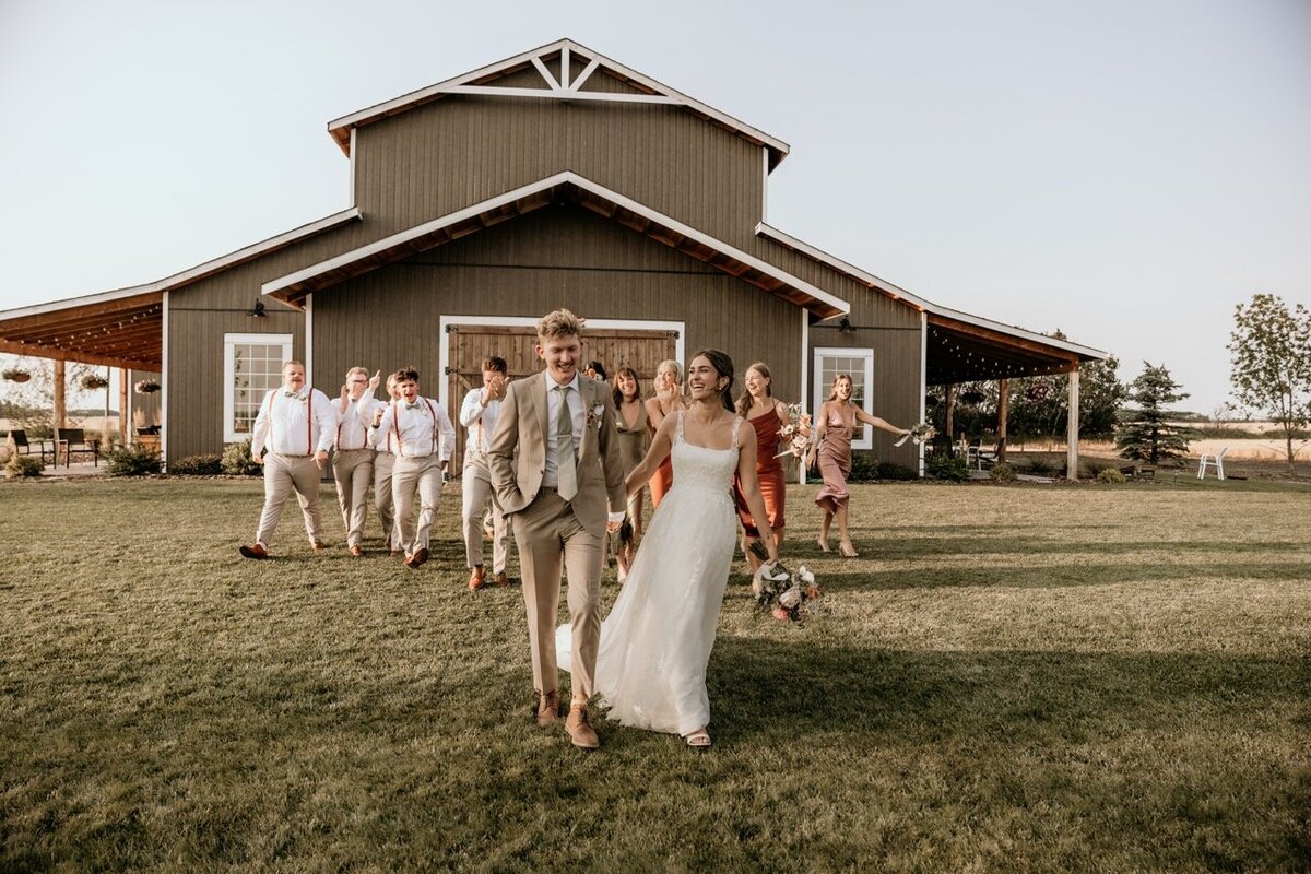 Wedding Venue Near Calgary and Edmonton 160 Large 11.02.44 AM