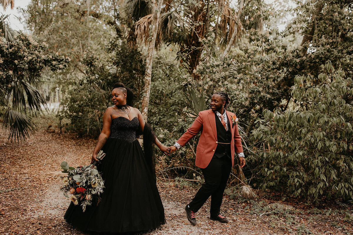 mad-images-photo-boyd-hill-florida-elope-chantilly-chic-celebrations-halloween-wedding-2