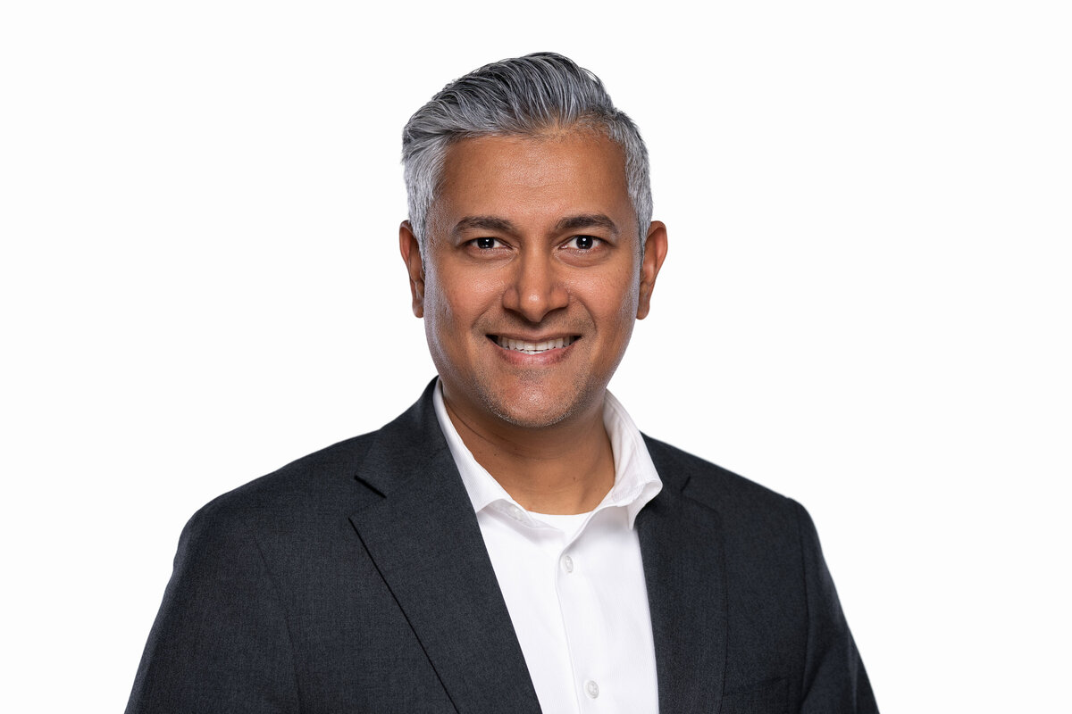 professional photo for LinkedIn in Toronto studio in Etobicoke