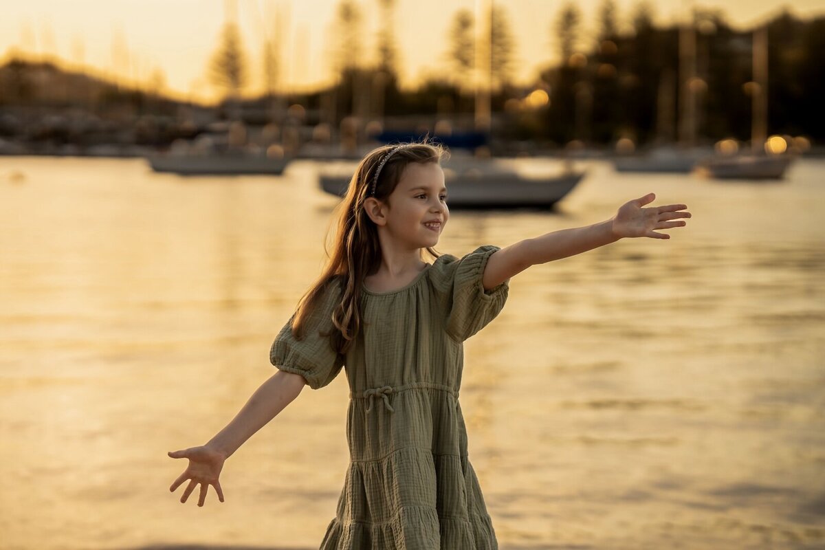 Brisbane-Family-Portrait-Maternity-Girl-on-Beach-during-Sunset-24