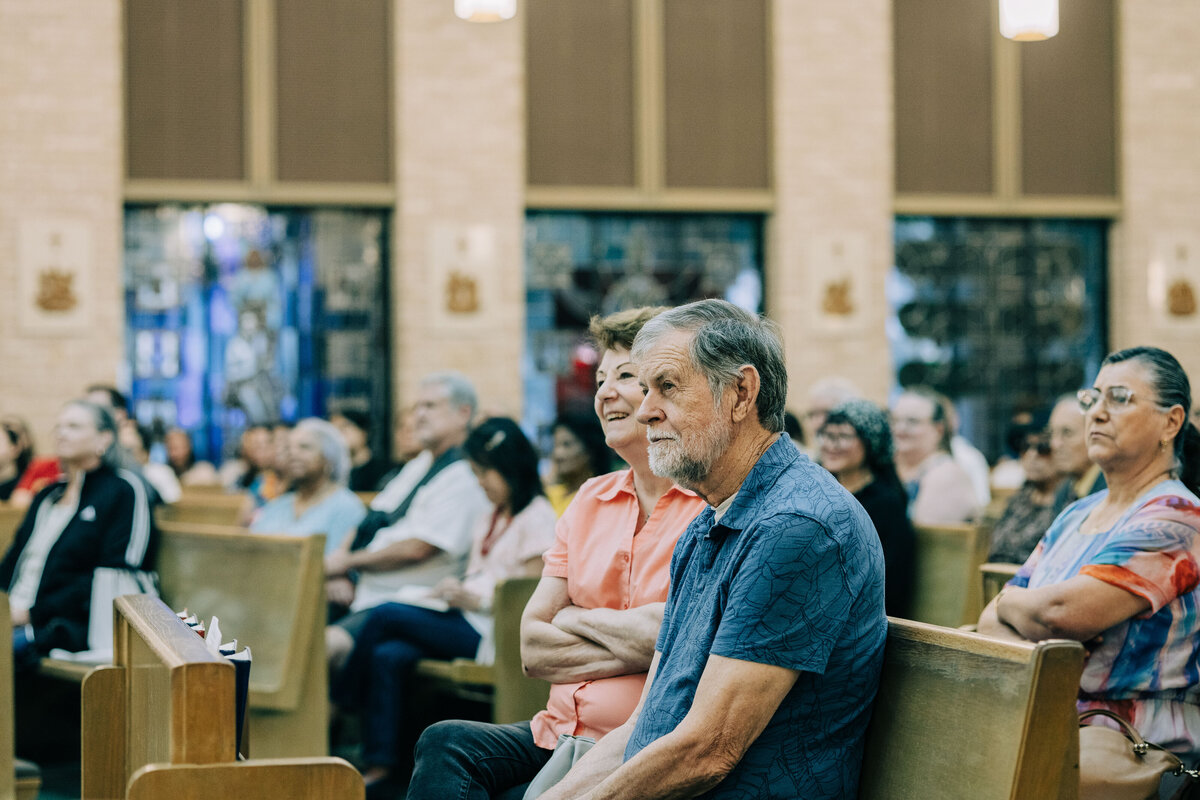 st_andre_relic_mass-117