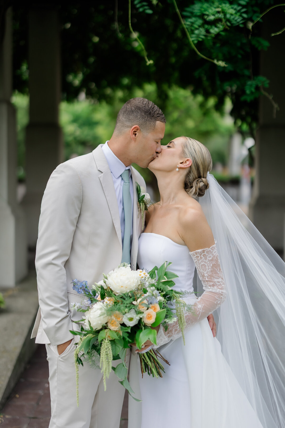 kasia-sickau-photography-cincinnati-ohio-wedding-photographer-hannah-tj-47
