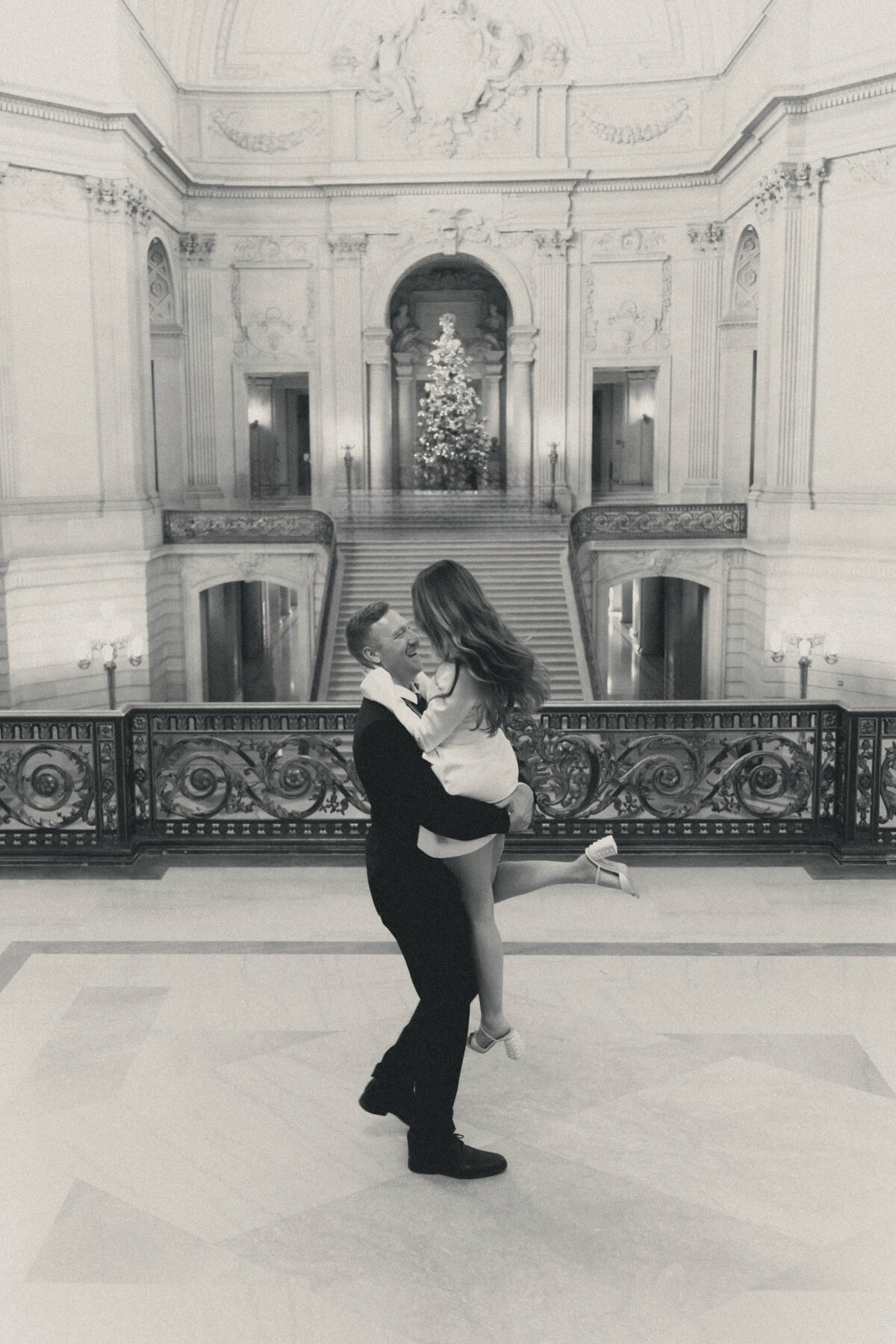 sanfranciscocityhallelopement-54