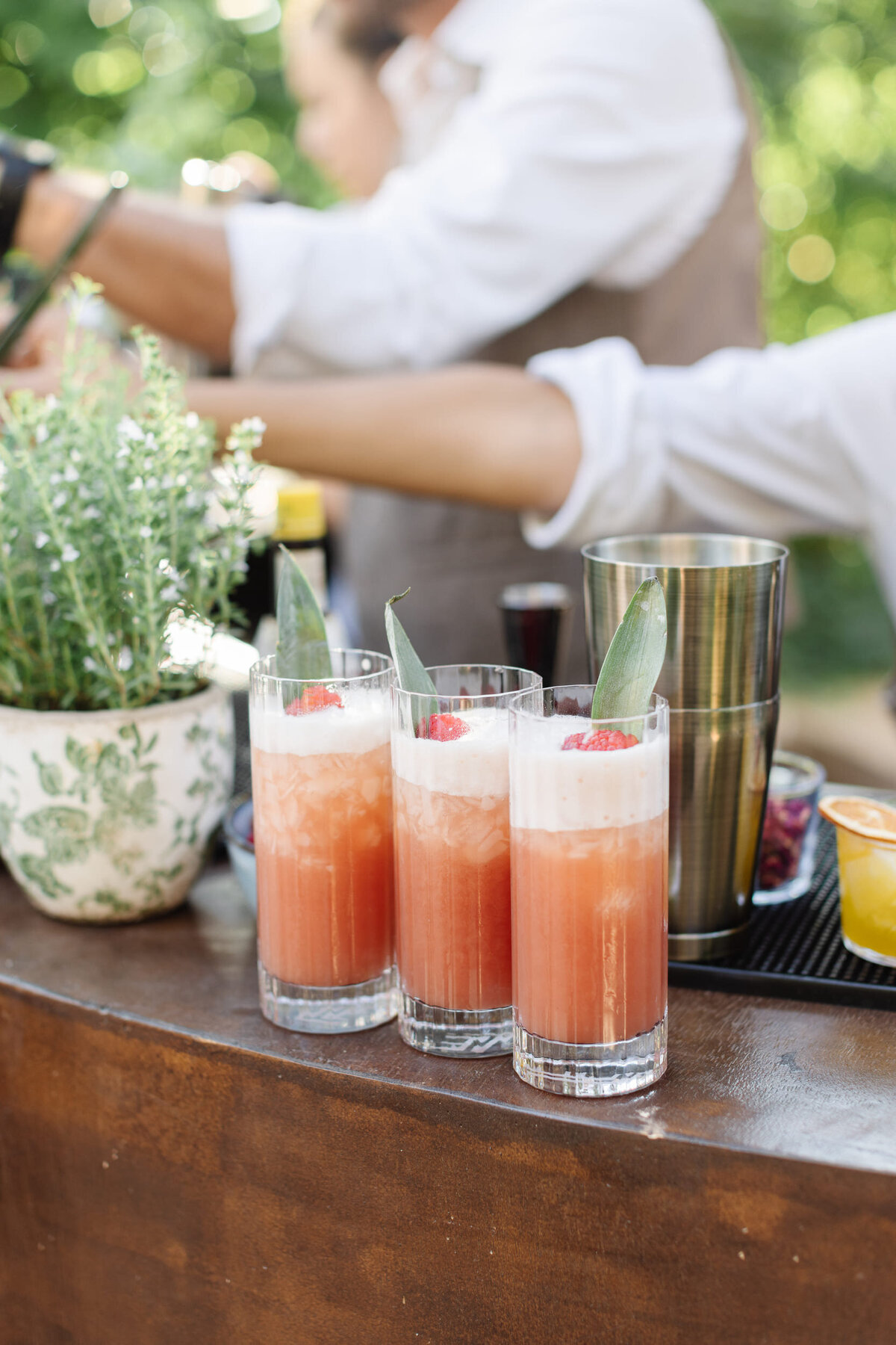 Wedding-signature-cocktails-bar