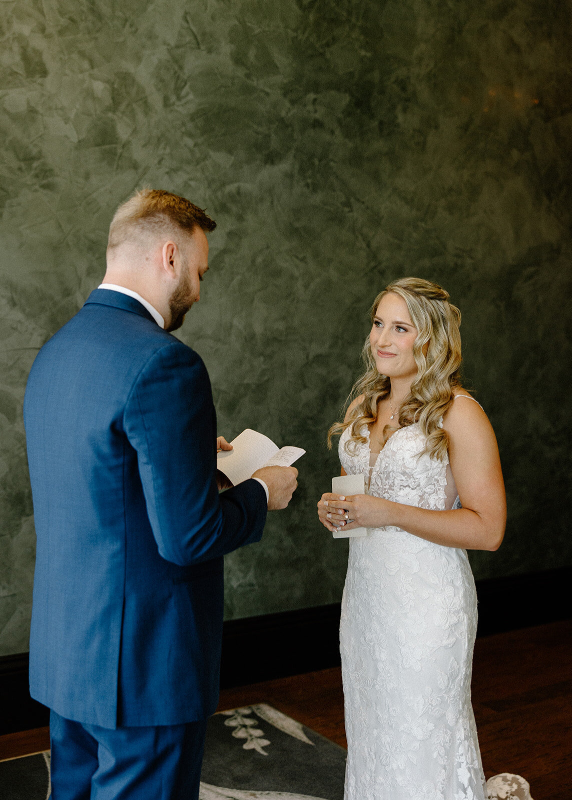 tampa river center wedding photos alexisbedenbaughphotography-18