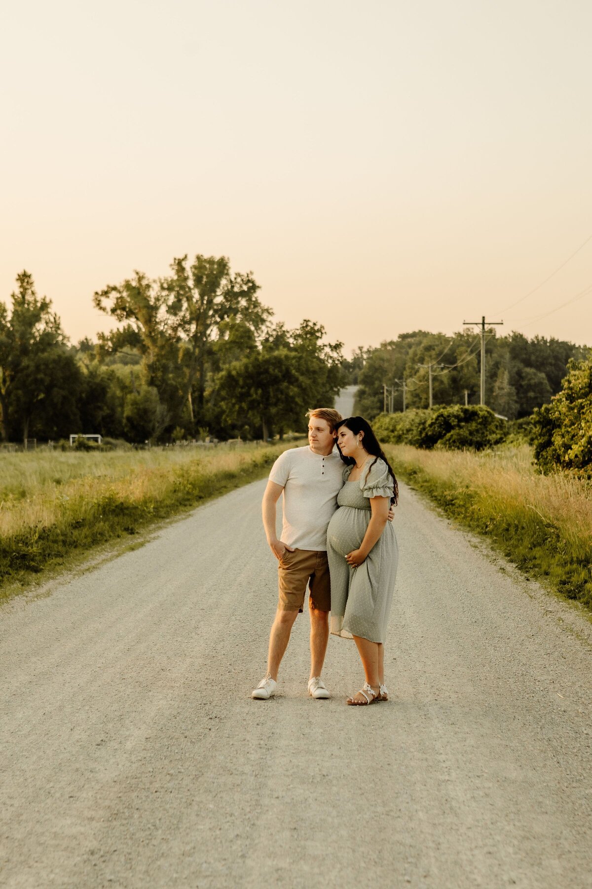 maternity-session-open-field-22