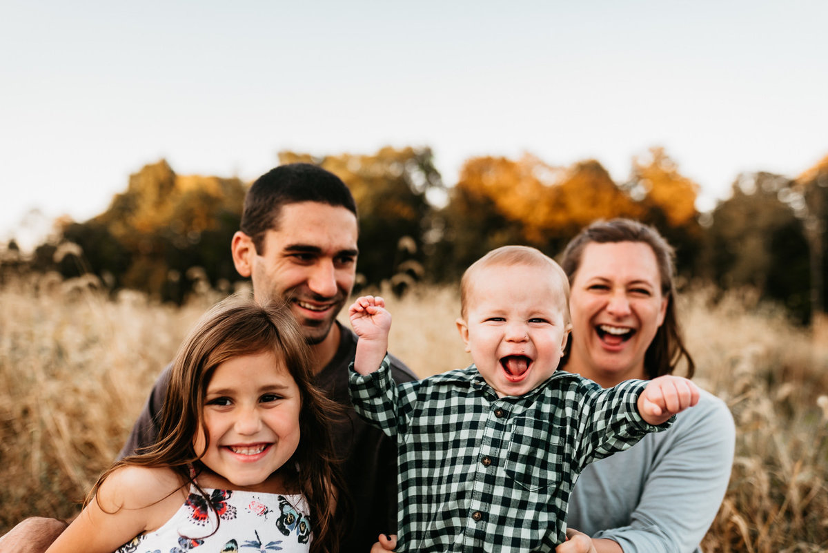 cincinnati-nature-center-happy-boy-family-session