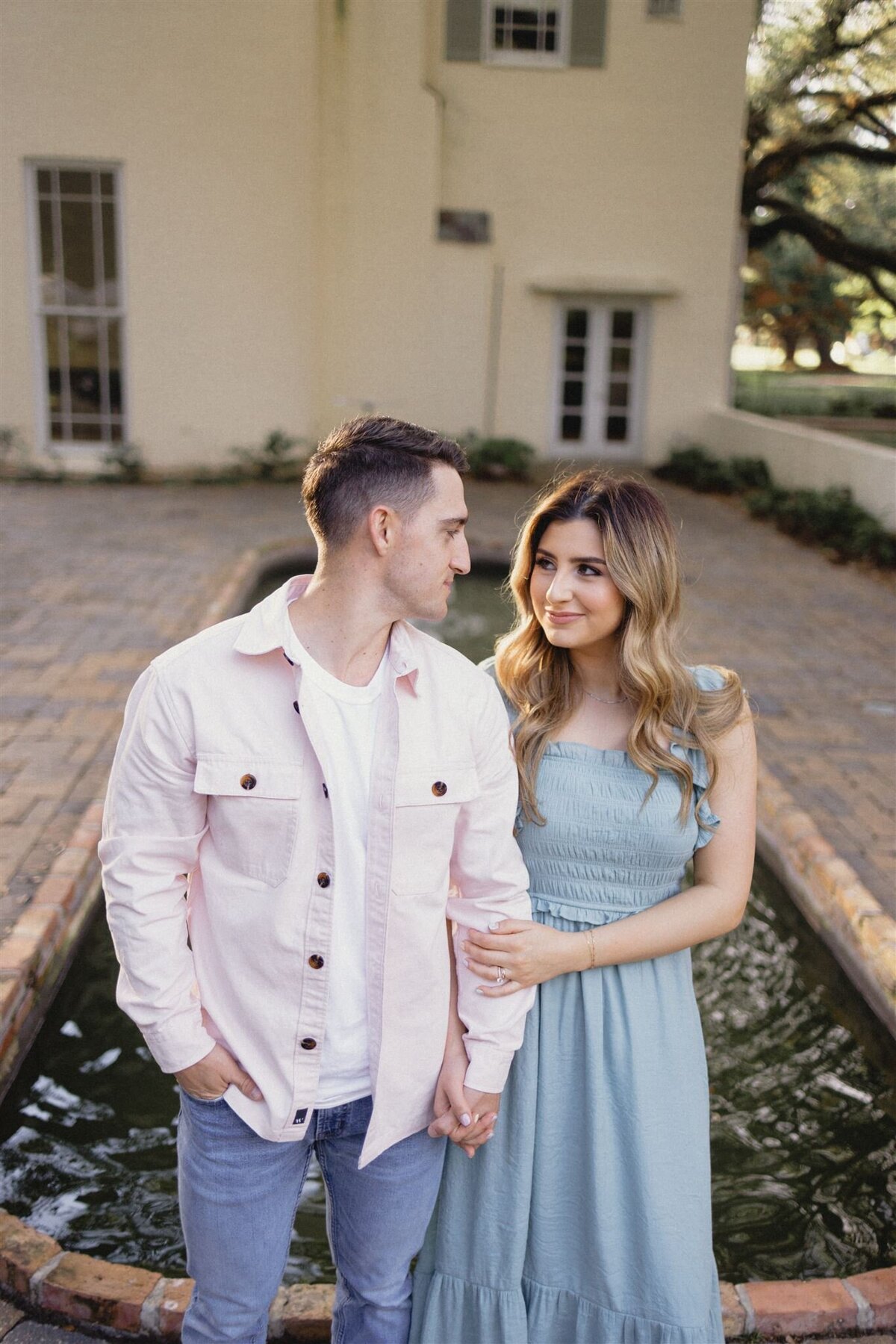 couple-near-fountain-ul-alumni-center