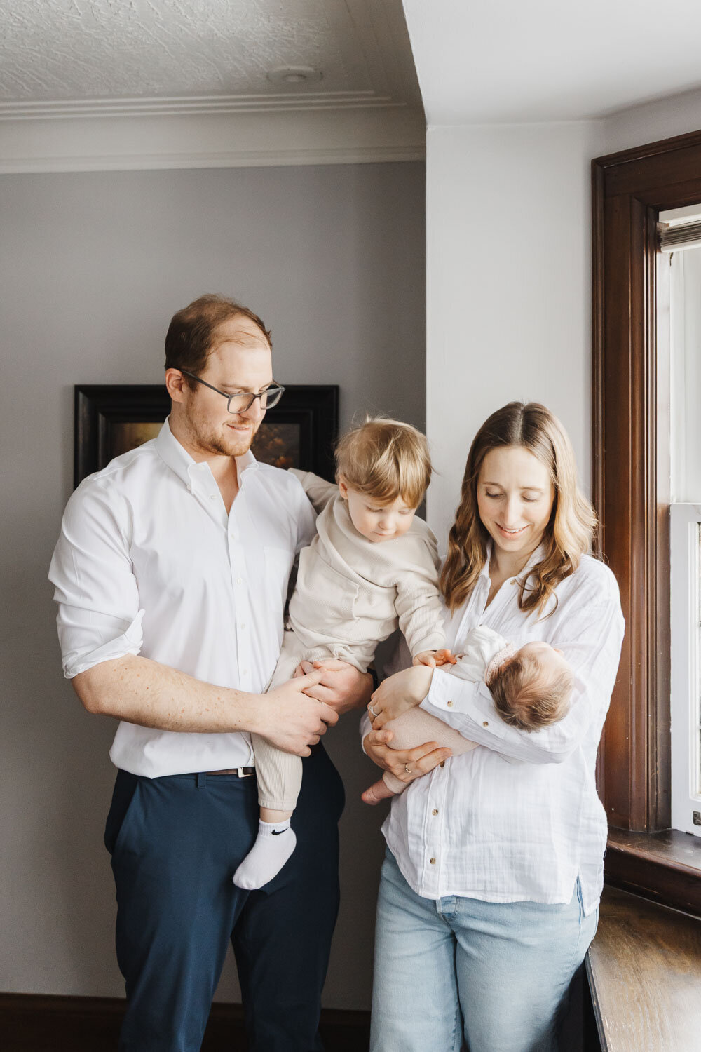 family-newborn-photography-at-home-toronto-1