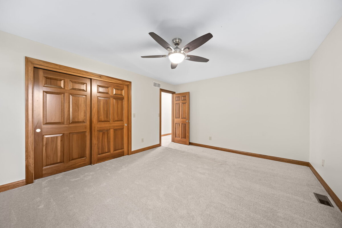 67-web-or-mls-A7407505