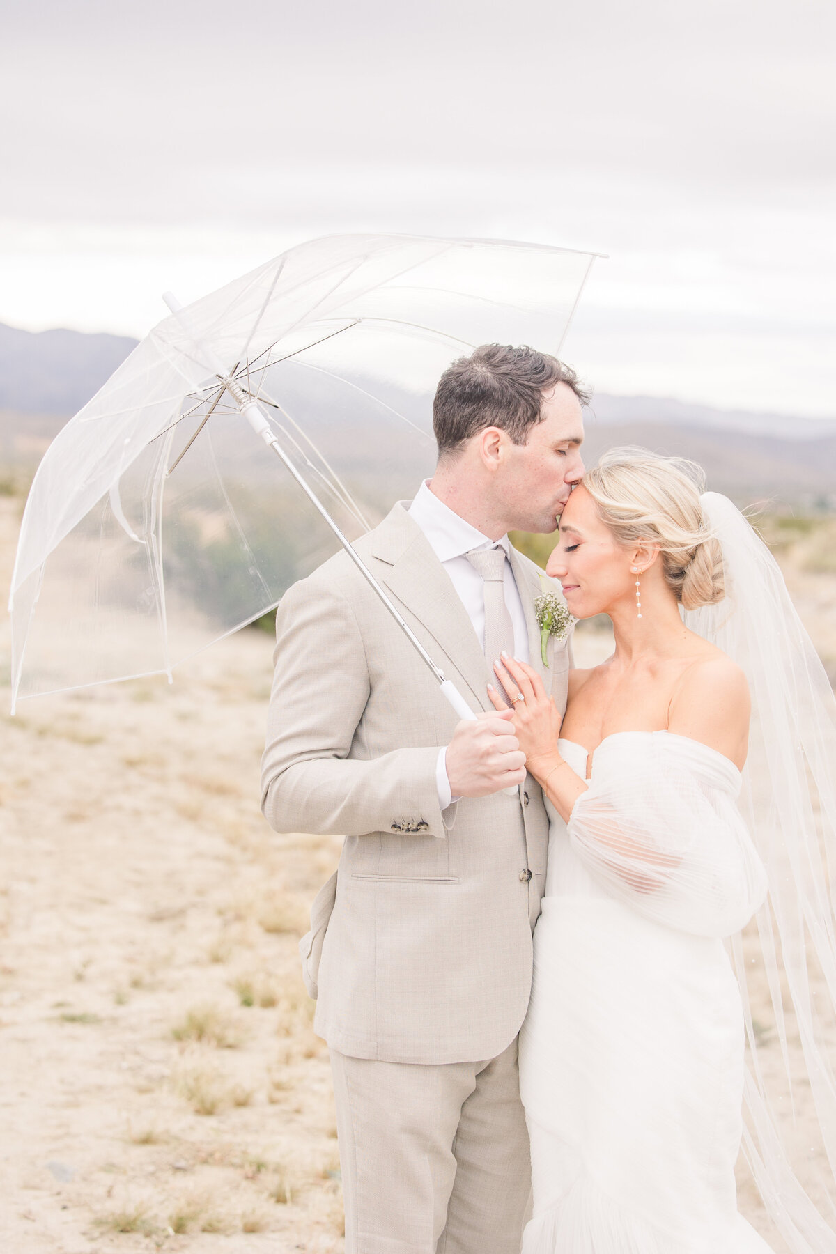 The Estate at Via Las Palmas Palm Springs Light and airy spring wedding southern california wedding venue luxury photography-219