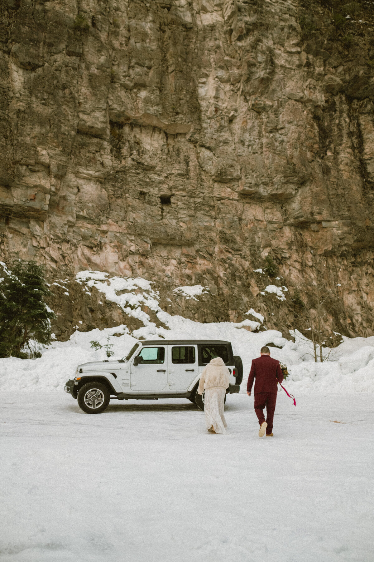 snowy-winter-adventure-elopement-oregon (221 of 234)