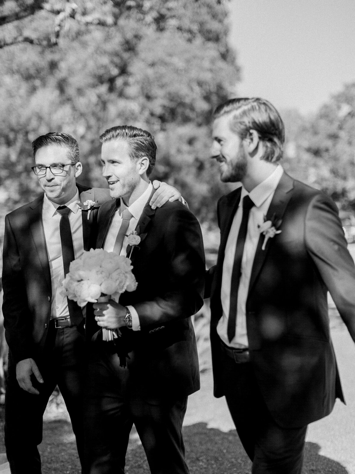 napa-sonoma-bay-area-wedding-photographers-the-tenneys-at-private-estate-wedding-28