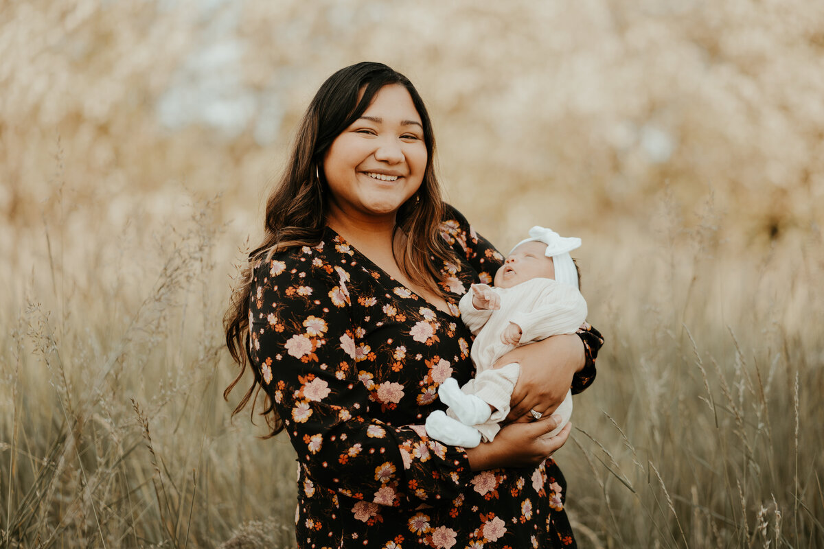 Family Session at Fort Stellicom Park in Tacoma Washington Tacoma Family Photographer7