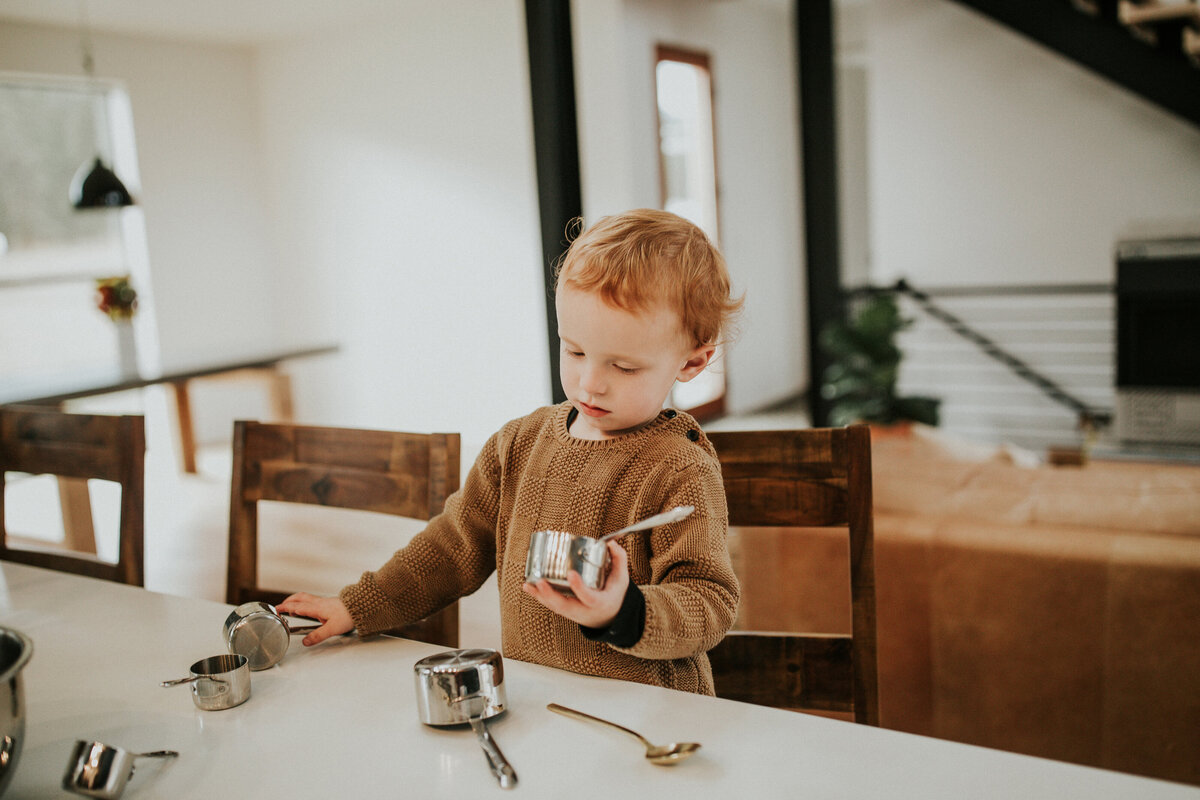 family-session-in-home-montana-10