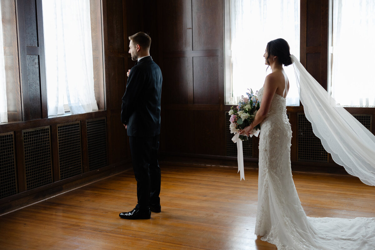 luxury hotel kansas city wedding -15