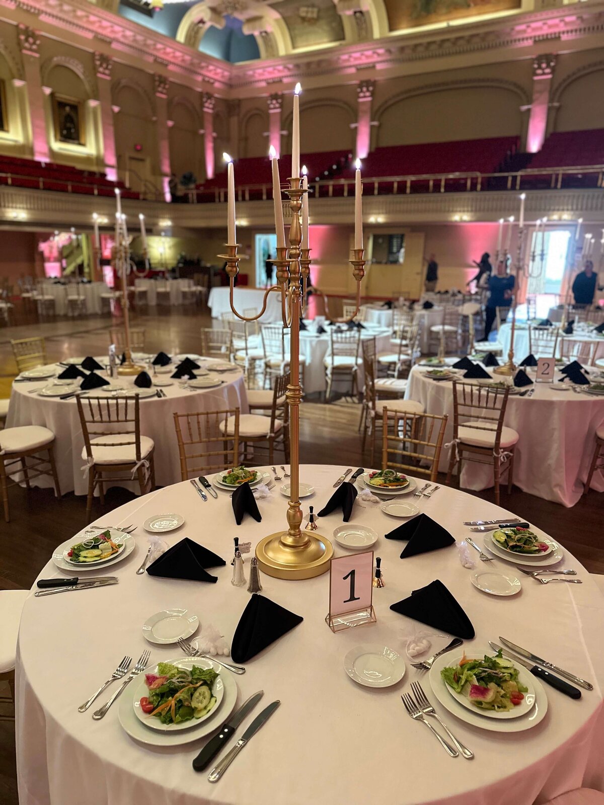 mechanics-hall-tablescape
