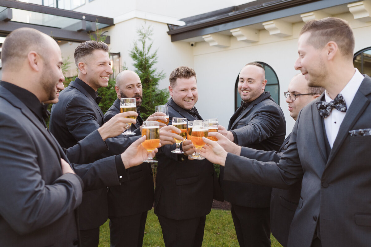 whimsical-wedding-photographer-nj-by-suess-moments-at-the-perona-farms-refinery
