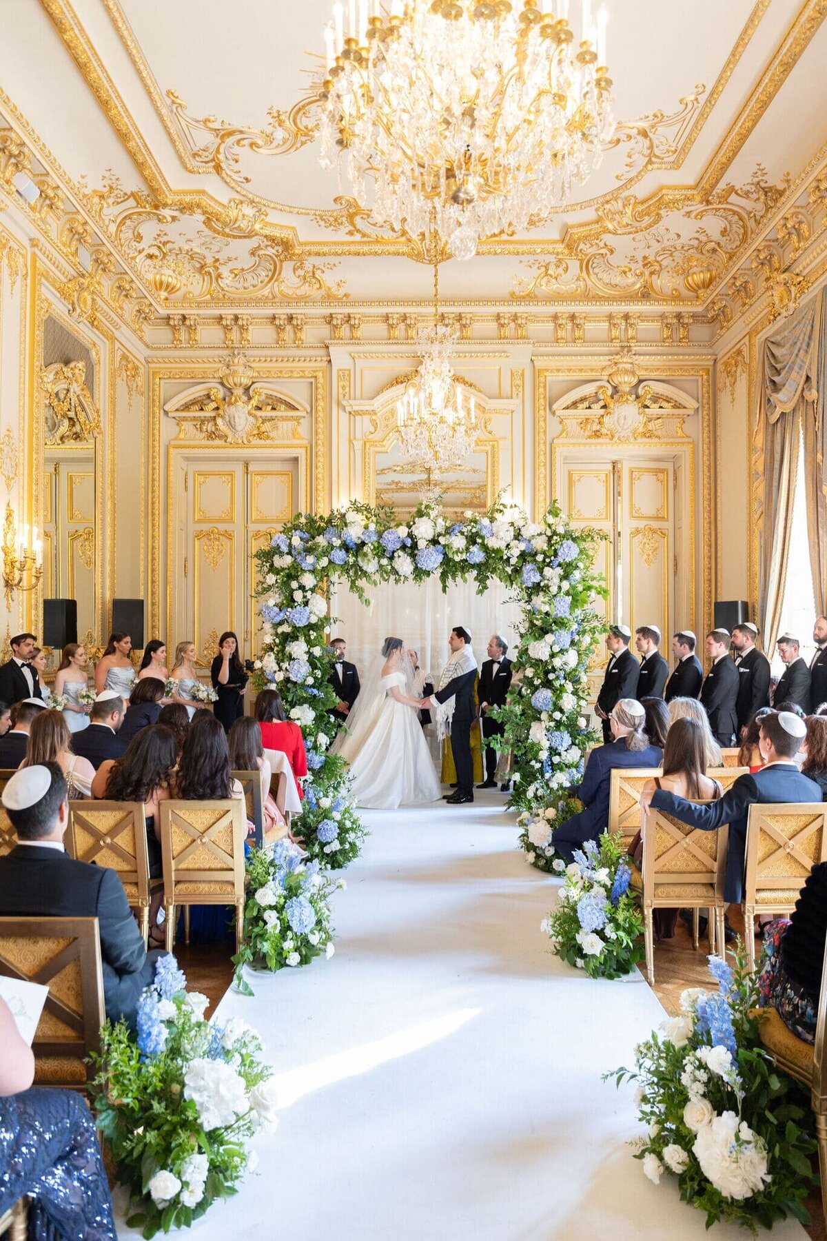 floral-arch-wedding-ceremony-blue-pastel-and-white2