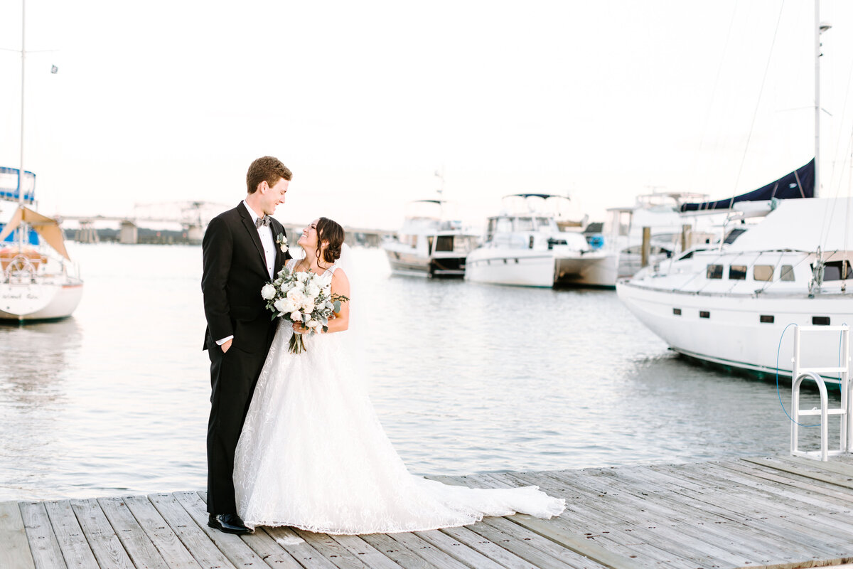 charleston wedding photographers beaufort bride and groom wedding photos