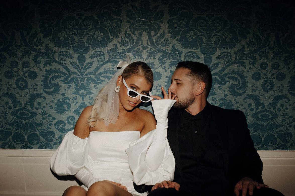 DAE73A23-FEF4-4FF5-AB03-AE1AE8C0EDF7