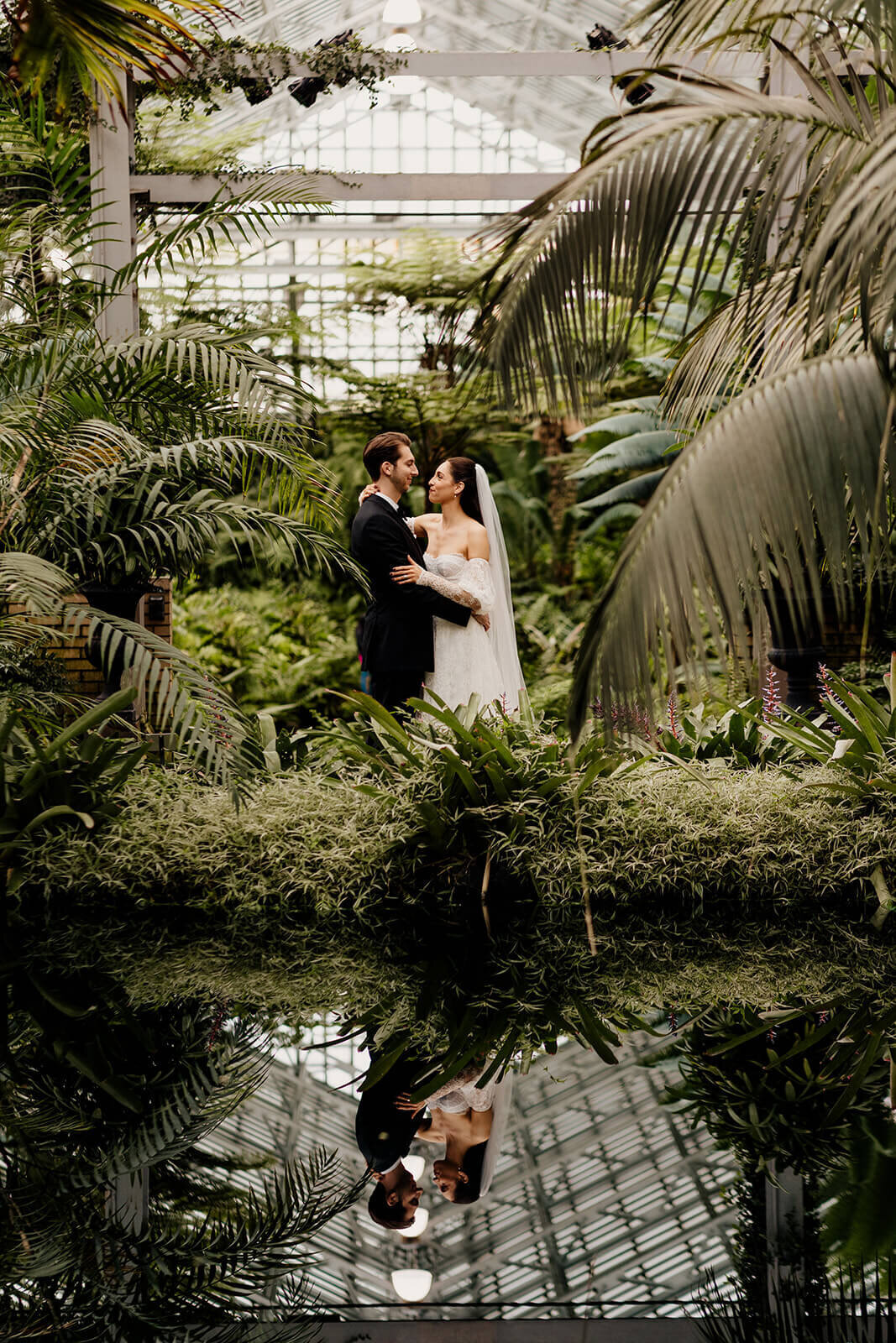 wilman-botanical-gardens-downtown-chicago-wedding-modern-012