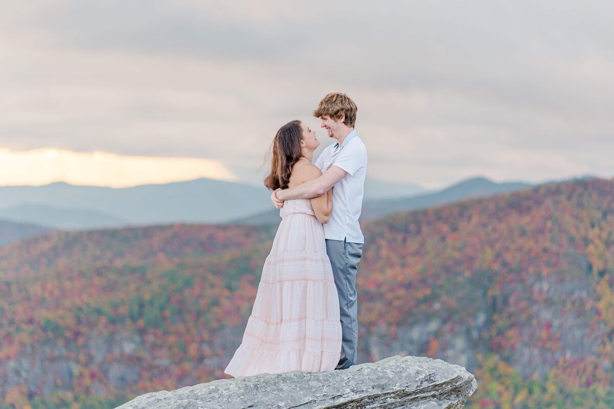 Blue-Ridge-Couples-Photography (21)
