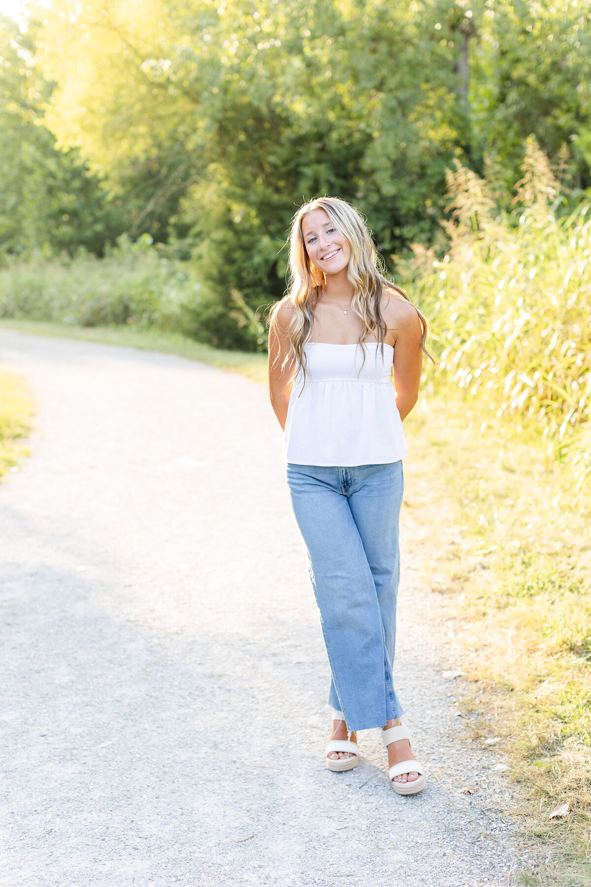 outdoor summer senior photos Columbia Missouri