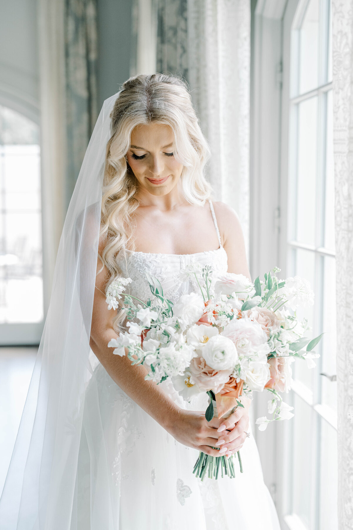 Caitlyn_and_Joe_Sneak_MTA-53